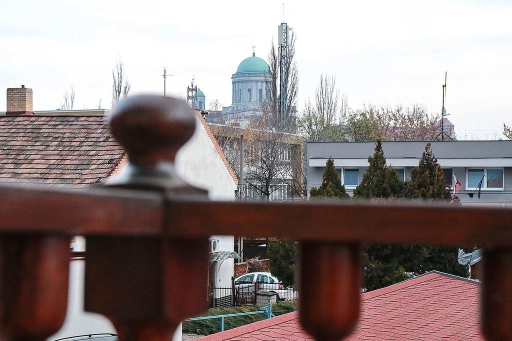 Hotel St.Florian Štúrovo Esterno foto